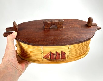 Mid Century Vintage Scandinavian Folk Art Wood Trinket Box with Lid – Made in Sweden