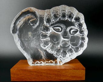 Lisa Larson Glass Lion – Skruf, 1970s Sculpture with Teak Wood Base