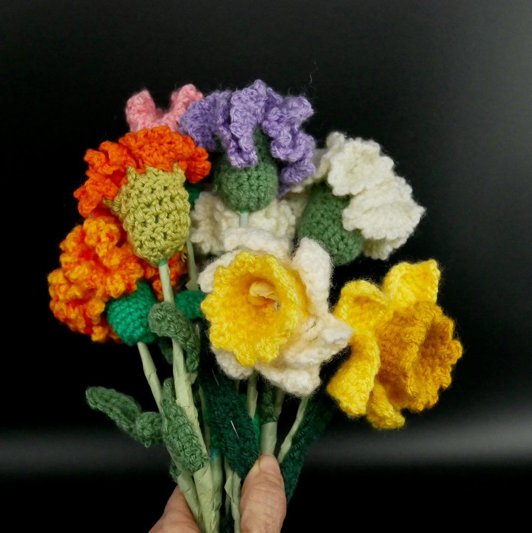 Vintage Knitted Flower Bouquet Handmade Yarn Flowers 8 Etsy