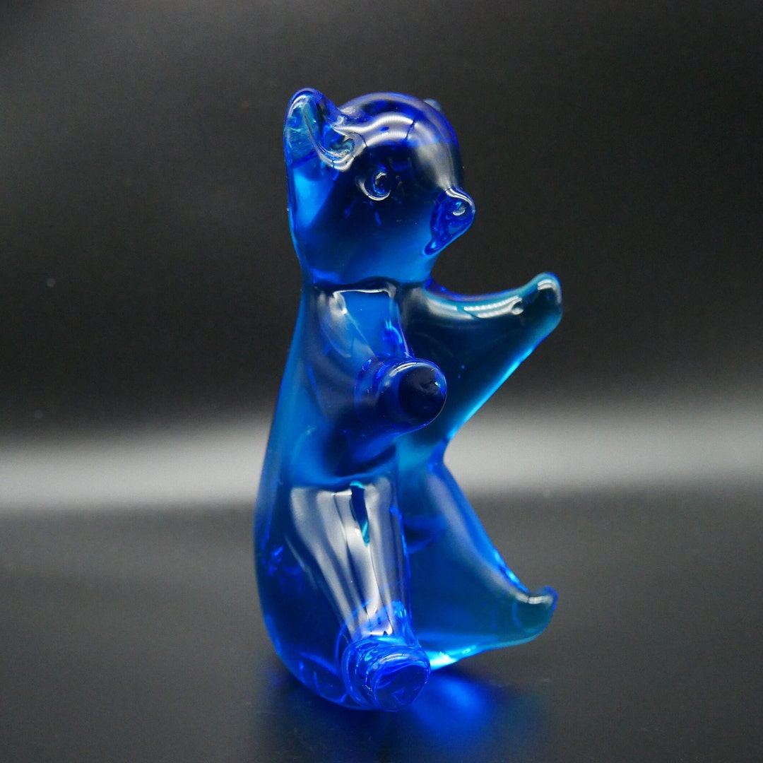 Vintage Art Glass Bear Paperweight Figurine Handmade in Ronneby
