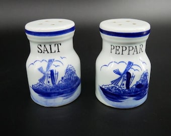 Delft Blue Salt & Pepper Shakers – Vintage Hand-Painted Dutch Windmill Design, 1960s