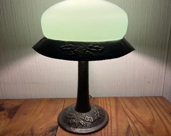 Early 20th Century Hammered Copper Table Lamp - Green Glass Dome, Arts & Crafts Style