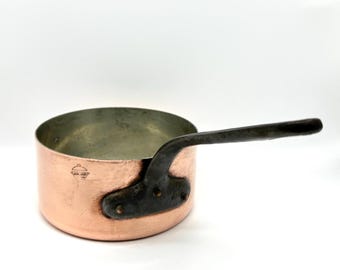 Antique French Copper Saucepan – Hammered Copper with Iron Handle, Marked, 19th Century Kitchenware
