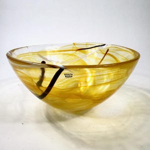 Kosta Boda Amber-Swirl Art-Glass Bowl | Hand-Blown Swedish Centerpiece, Signed, 22 cm