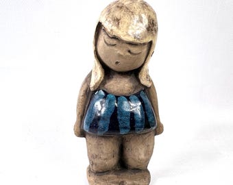 Vintage Scandinavian Ceramic Girl Figurine – Handcrafted Studio Pottery, Signed, 14 cm