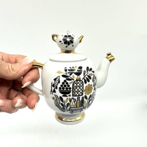 ヴィンテージのソ連磁器ティーポット：22金の民芸品、コレクター向けミニフィニアル 画像 2