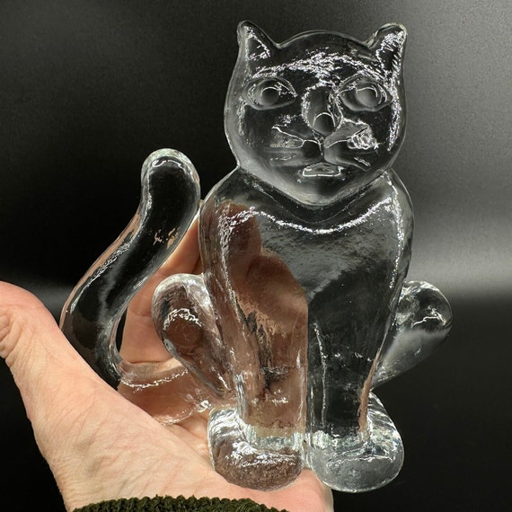 Kosta Boda Glass Cat – Large Vintage Figurine by Bertil Vallien