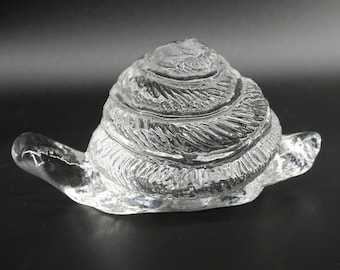 Pukeberg Snail Glass Sculpture by Uno Westerberg – Signed Vintage Swedish Paperweight figurine