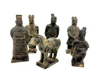 Vintage Terracotta Warrior Figurine Set with Horse | Qin Dynasty Replicas (6 Pieces)