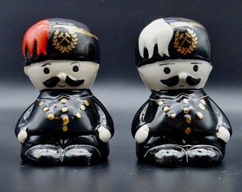 Vintage Toy Soldier Salt & Pepper Shakers: Kitsch Ceramic Kitchenalia