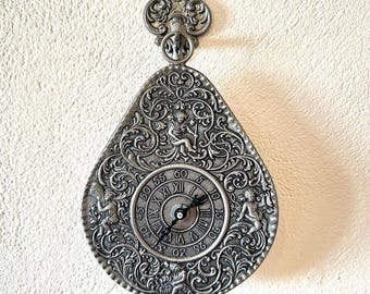 Vintage Berendsohn väggklocka, tennkerubdekor, tysk kvarts