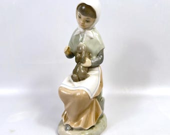 Figurka porcelanowa Zaphir Girl with Bunny, Lladró, Hiszpania, zabytkowa hiszpańska ceramika, lata 70. XX wieku