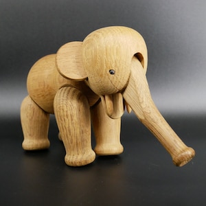 Scandinavian Oak Elephant by Kay Bojesen – 1950s Danish Wooden Toy, Rare Mid-Century Design