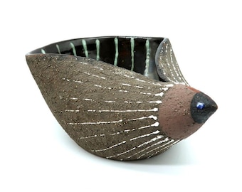 Hedgehog pottery bowl by nittsjö, tho design, signed