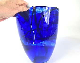 Scandinavian art glass – Kosta Boda “Contrast” Cobalt Blue Vase, Anna Ehrner
