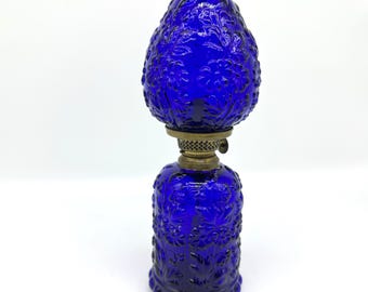 Vintage cobalt blue pressed-glass oil lamp – mini table lamp, floral relief, 23 cm