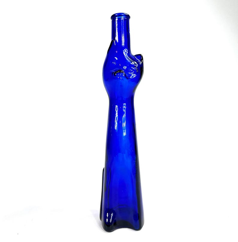 Bottiglia vintage in vetro blu con un simpatico gatto – decanter da collezione, vaso o portacandele immagine 3