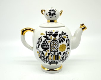 Vintage USSR Porcelain Teapot: 22K Gold Folk Art, Collectible Mini Finial