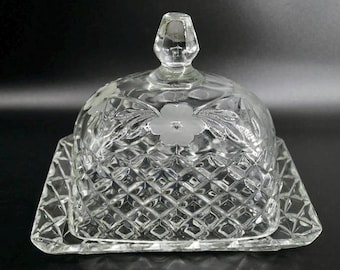 Vintage Pressed Glass Butter Dish with Lid: Diamond & Flower Design 21.5 cm