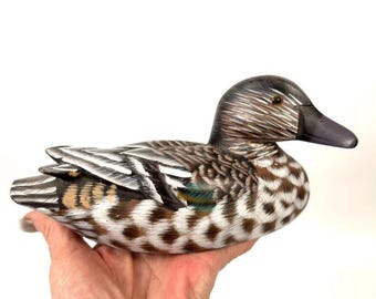 Handgesneden houten eend – Handbeschilderde vogel in volkskunststijl