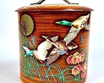 Cookie tin vintage mallard duck : faux wood biscuit barrel, 1940s