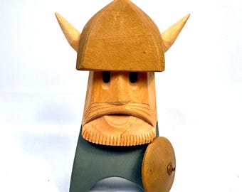 Vintage Wooden Viking Figurine – Hand-Carved Scandinavian Decor, 19 cm