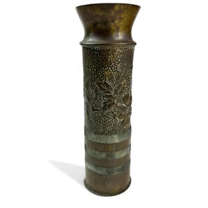 WW1 Trench Art Vase, French 75mm Artillery Shell, Floral Stippled Brass Shell Case