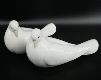 Vintage Lladro NAO White Dove Figurines: Signed Porcelain Art, Made in Spain