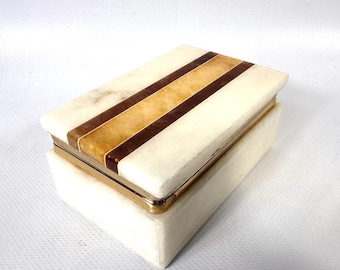 Italian Alabaster Trinket Box - Hand-Carved Jewelry Box /Cigarette/Cigar storage, 1960s