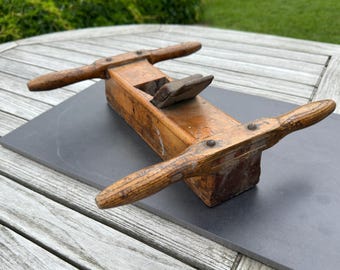Vintage Wooden Carpenter’s Hand Plane – Rustic Swedish Joinery Tool, Early 20th Century