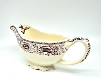 Vintage Mason’s Ironstone Gravy Boat – “Game Birds” Pattern, England, 1950s