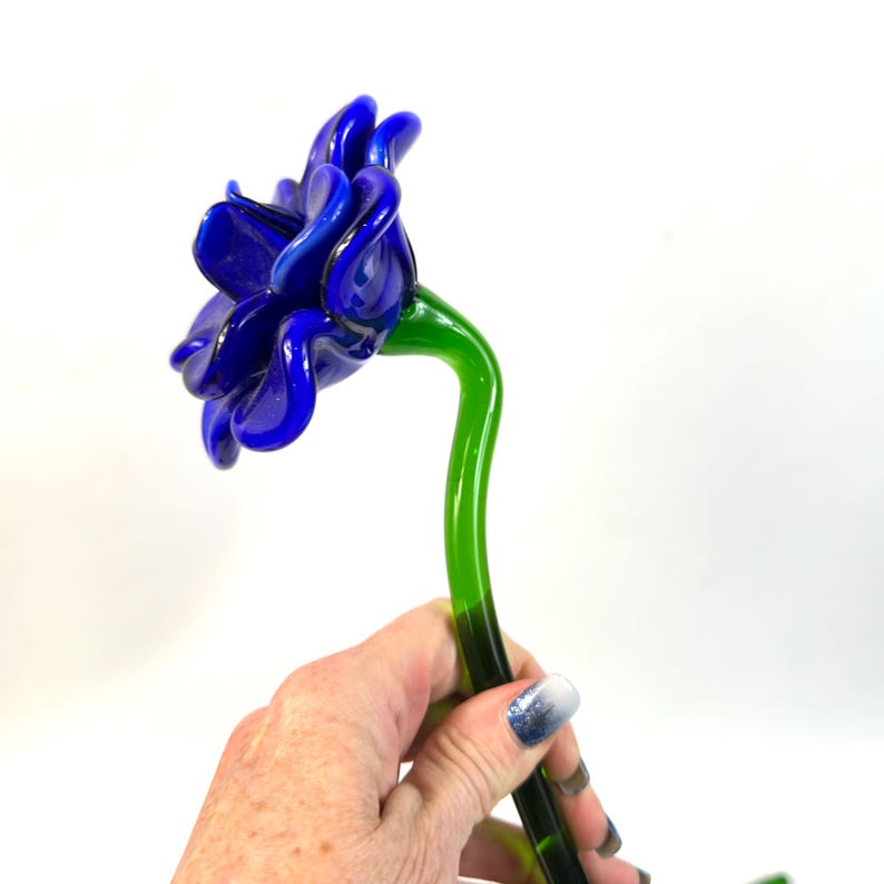 Blue art glass flower sculpture – murano style hand-blown glass stem, 50cm image 4