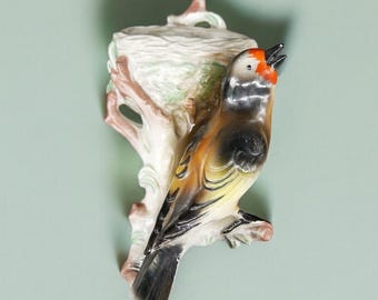 Vintage Hertwig Katzhutte German porcelain bird wall pocket