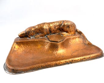 Copper hunting dog inkwell – hand-hammered desk accessory, arts & crafts