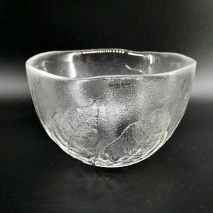 Vintage Kosta Boda Glass Bowl with leaf Motif – Göran Wärff, Scandinavian Design