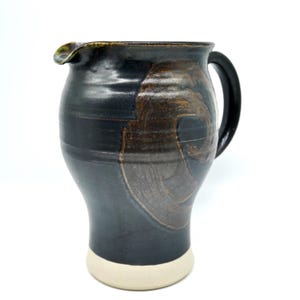 Dzbanek Studio Pottery, ręcznie robiony ceramiczny dzbanek, rustykalny brązowy kamionkowy