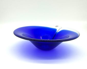 Blue art glass bowl - mats jonasson, sweden, 11 cm