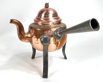 Vintage Scandinavian Copper Three-Legged Kettle – Rustic Farmhouse Decor, 23 cm