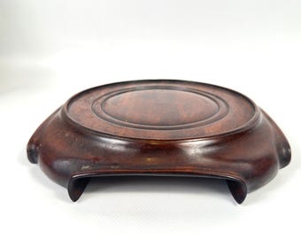 Vintage Wooden Display Stand – Hand-Carved Riser for Vase or Lamp, 21 cm