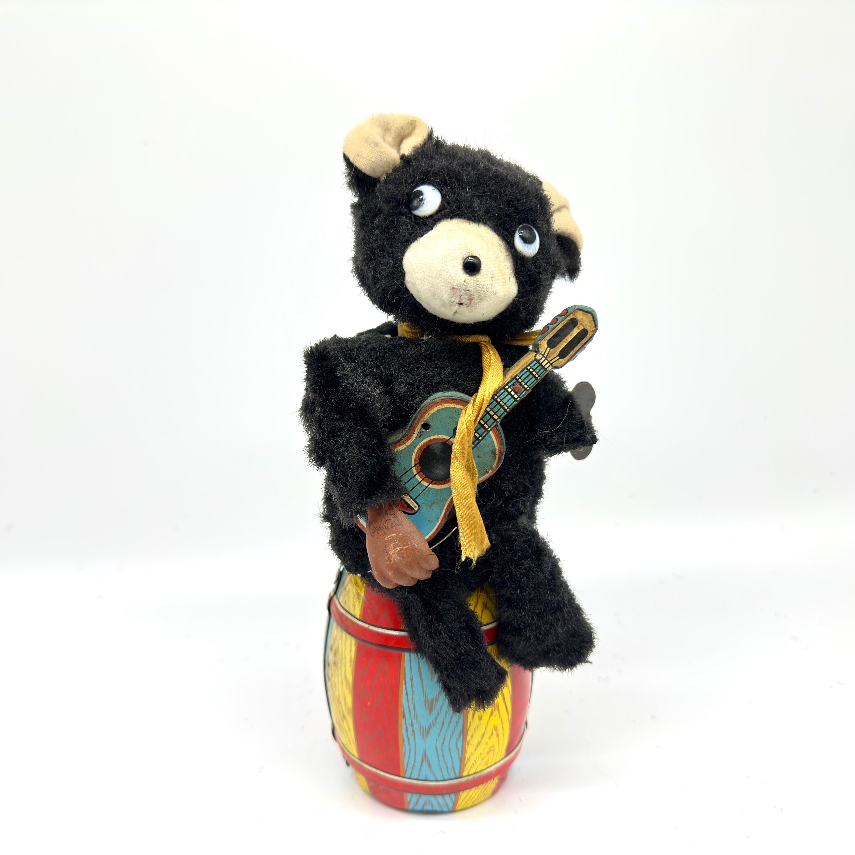 Lucky Cat＊つづら 特大 古道具 年代物 昭和レトロ 当時物 1950s Nomura “jolly Guitarist” Bear – Vintage Japanese Wind