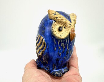 8.5インチ ハンドメイド ヴィンテージ フクロウ 陶器彫刻 - 粘土人形