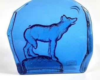 Mid-Century Blue Glass Wolf Paperweight – Scandinavian Art Glass Sculpture