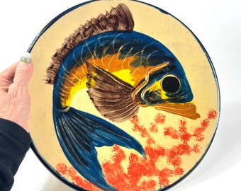 Vintage Spanish Majolica Wall Plate – Hand-Painted Fish Design, 32 cm Ceramic, Coastal Decor