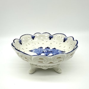 Vintage delft style porcelain bowl – blue & white reticulated footed dish, windmill scene, 16 cm image 1
