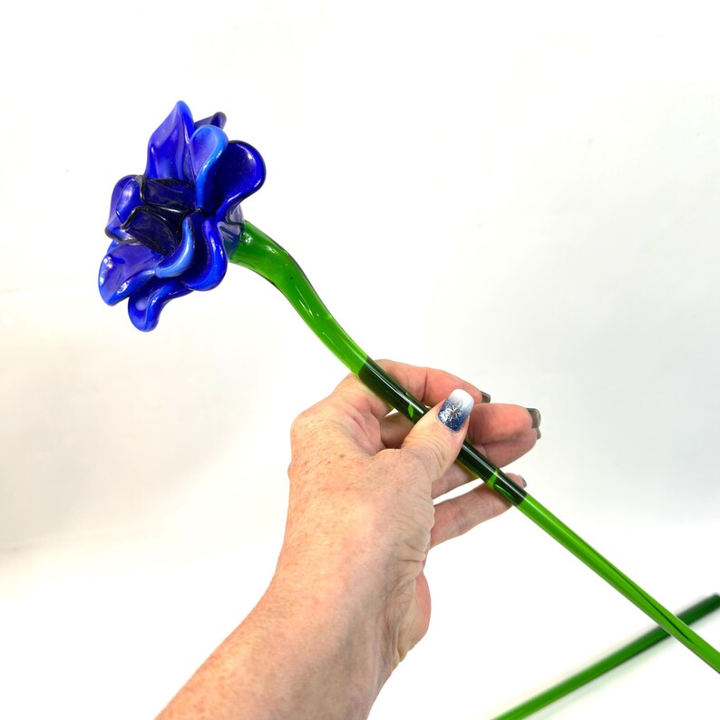 Blue art glass flower sculpture – murano style hand-blown glass stem, 50cm image 8