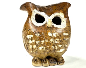 Scandinavian Ceramic Owl Sculpture – Signed MP 78, Mid-Century Swedish Studio Pottery (12.5 cm)