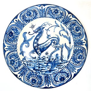 Large Spanish Talavera-Style Charger 40 cm – Blue & White Mythical Deer Wall Plate, Hand-Painted, 1940s