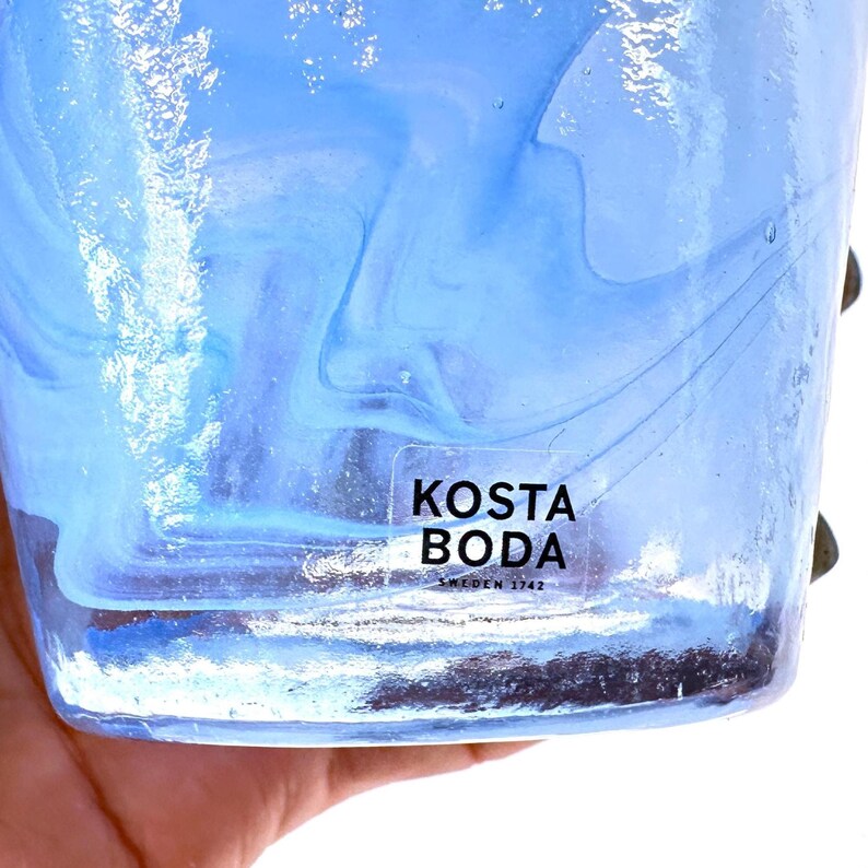 Vaso de vidrio azul claro, mina Kosta Boda, Ulrica Hydman Vallien imagen 7