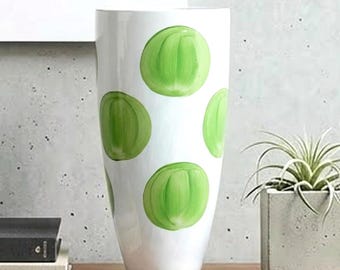 Groene glazen vaas met Zweedse kunst, Scandinavisch decor uit het midden van de eeuw