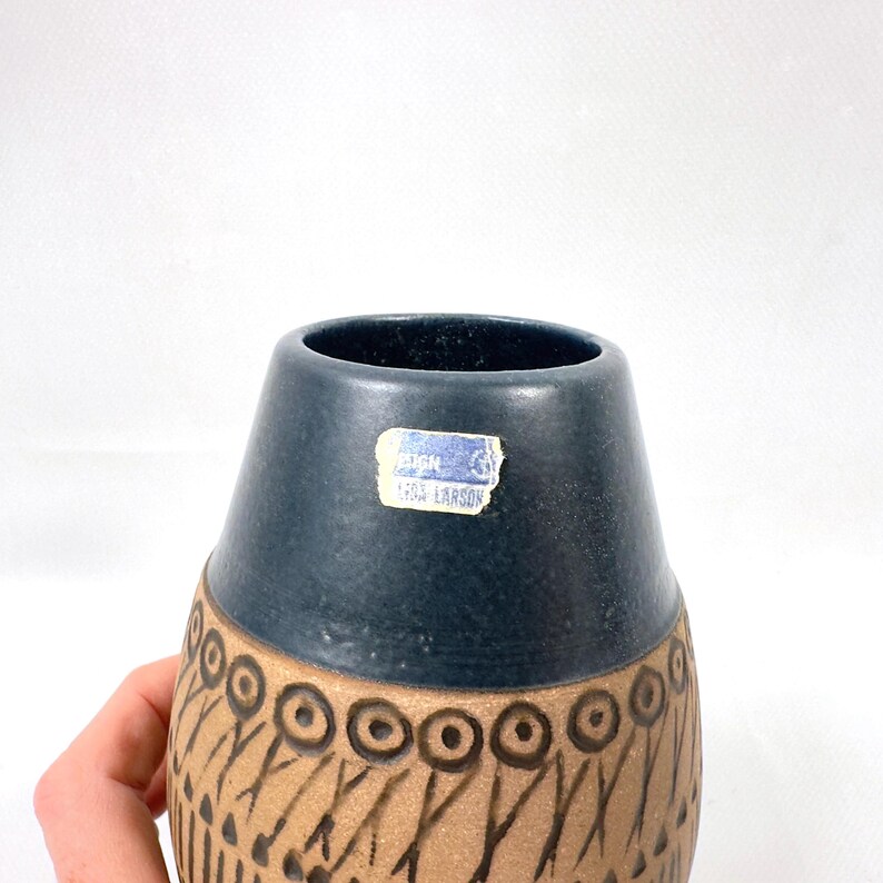 Steengoed vaas Lisa Larson, blauw glazuur, Gustavsberg Studio, jaren 60, Zweden afbeelding 5